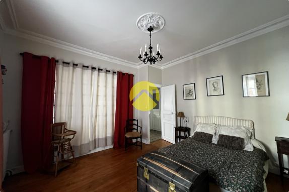 CENTRE-BOURG IMMEDIATEMNT HABITABLE