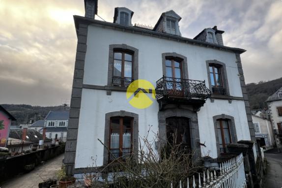 CENTRE-BOURG IMMEDIATEMNT HABITABLE