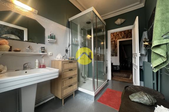 CENTRE-BOURG IMMEDIATEMNT HABITABLE