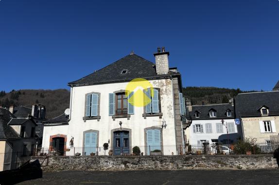 CENTRE-BOURG IMMEDIATEMNT HABITABLE