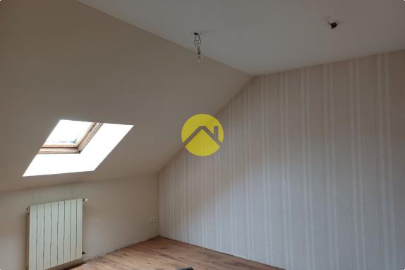 LONGERE 208 M2 GARAGES DEPENDANCES