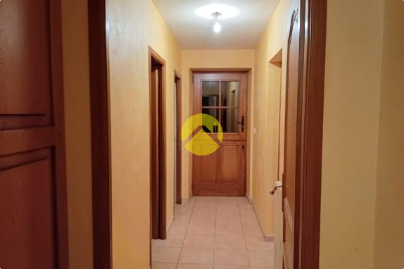 LONGERE 208 M2 GARAGES DEPENDANCES