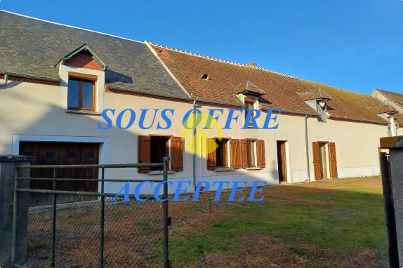 LONGERE 208 M2 GARAGES DEPENDANCES