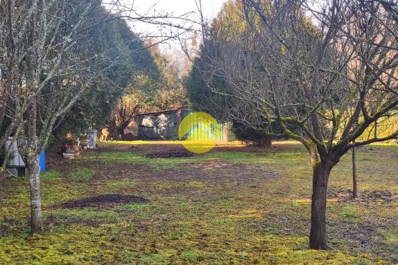 MAGNIFIQUE TERRAIN A LA CAMPAGNE 