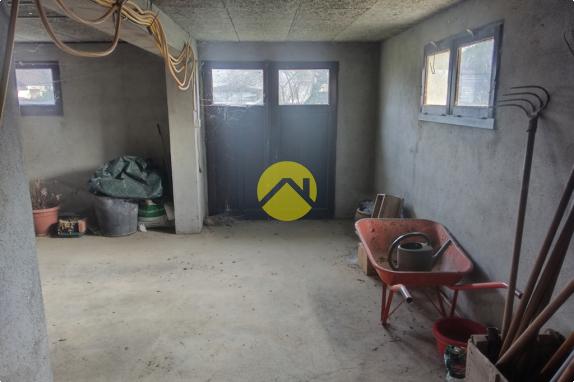 A proximité commerces et écoles