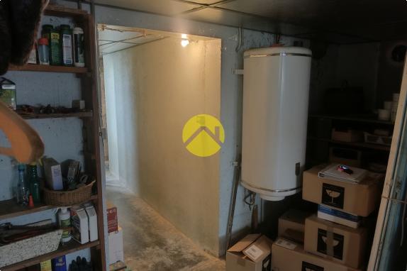 A proximité commerces et écoles