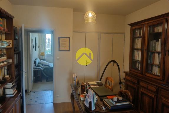 A proximité commerces et écoles