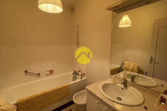 APPARTEMENT RUE JEAN BAFFIER