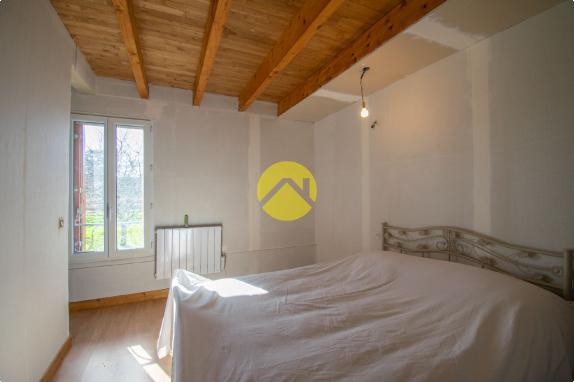 Ensemble de 2 maisons avec hangar