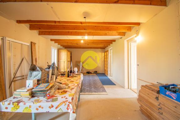 Ensemble de 2 maisons avec hangar