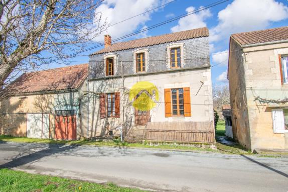Ensemble de 2 maisons avec hangar