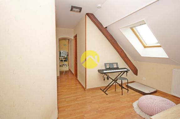 MAISON DE CHARME AVEC JARDIN