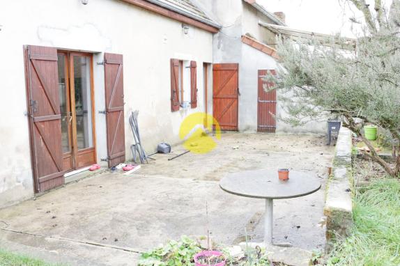 MAISON DE CHARME AVEC JARDIN