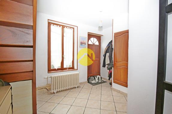 MAISON DE CHARME AVEC JARDIN