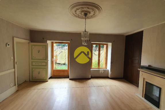 BELLE MAISON EN PIERRES