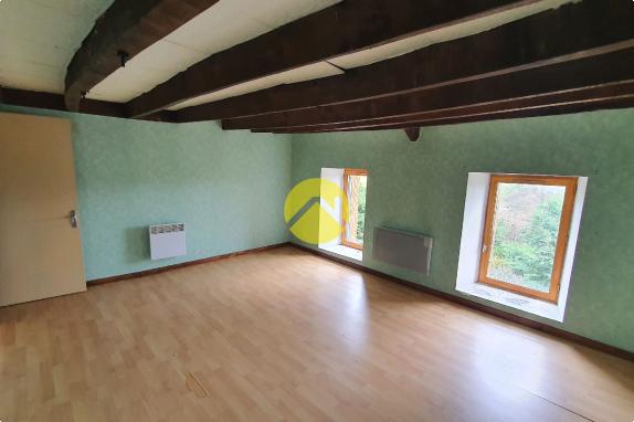 BELLE MAISON EN PIERRES