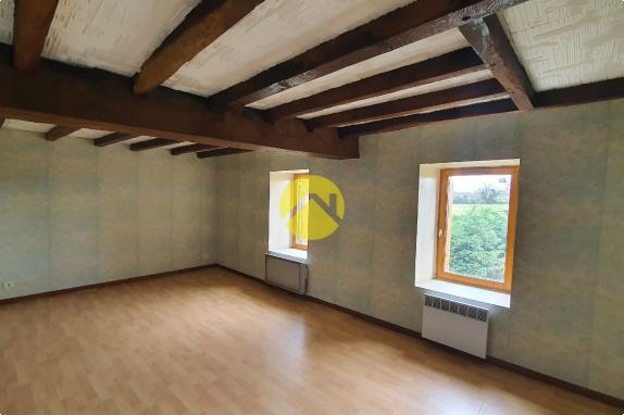 BELLE MAISON EN PIERRES