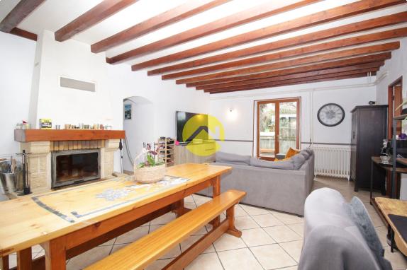 MAISON DE CHARME AVEC JARDIN