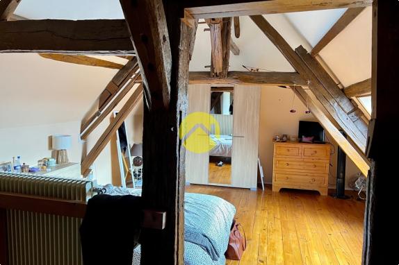 LONGERE -POSEZ VOS VALISES