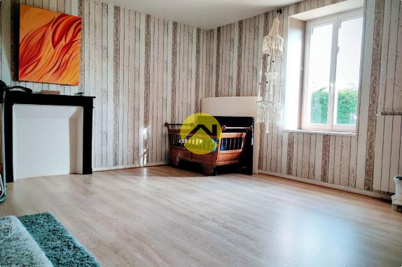 Longère de 1833 restaurée de 155m².