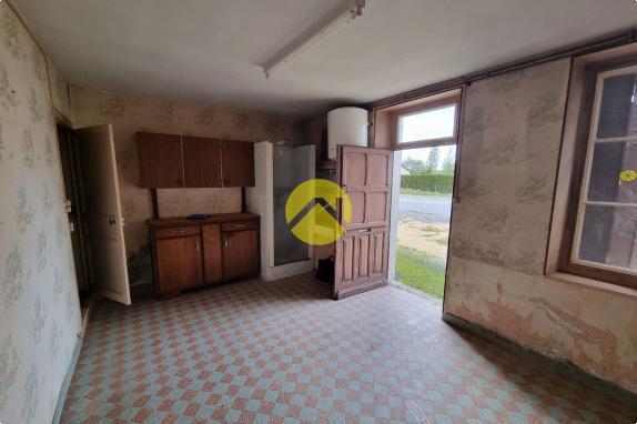 MAISON AVEC 700 M DE TERRAIN