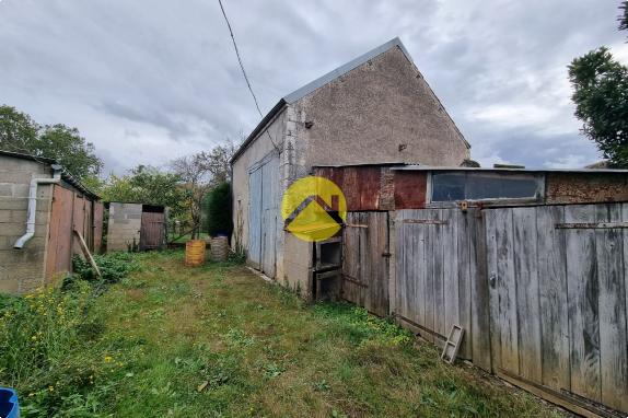MAISON AVEC 700 M DE TERRAIN