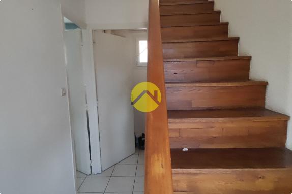 WHAT A BEAUTIFUL TINY HOUSE !