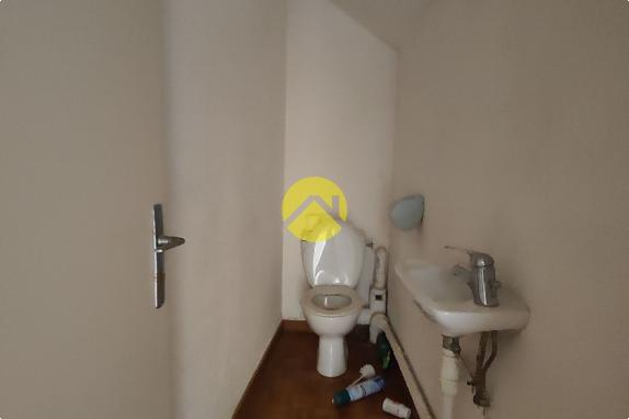 WHAT A BEAUTIFUL TINY HOUSE !