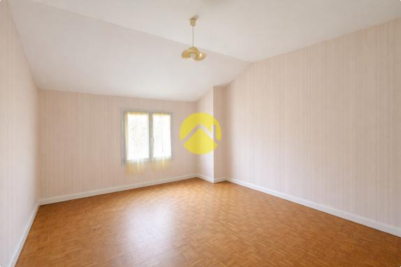 WHAT A BEAUTIFUL TINY HOUSE !