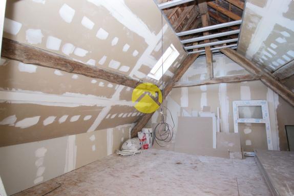 Maison rénovée à terminer