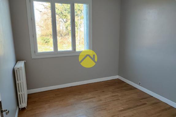 Pavillon de 75m²...