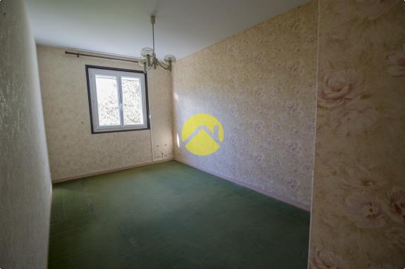 PAVILLON SUR GRAND TERRAIN