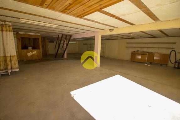 PAVILLON SUR GRAND TERRAIN