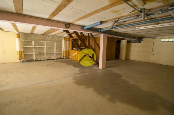 PAVILLON SUR GRAND TERRAIN