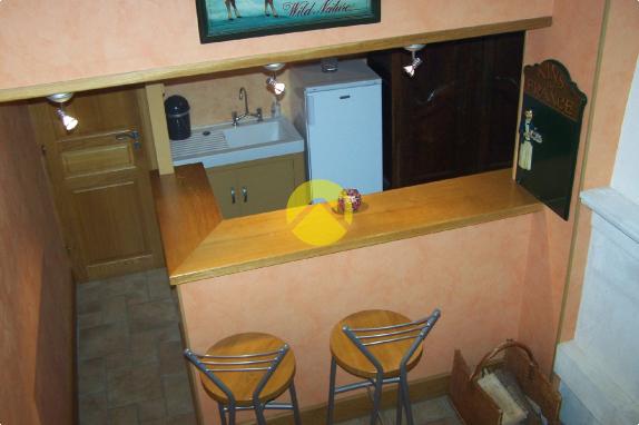 MAISON DE CARACTERE SANS VIS A VIS