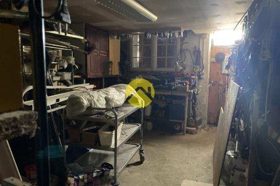 LONGERE ATYPIQUE 5 PIECES ET 1 HA