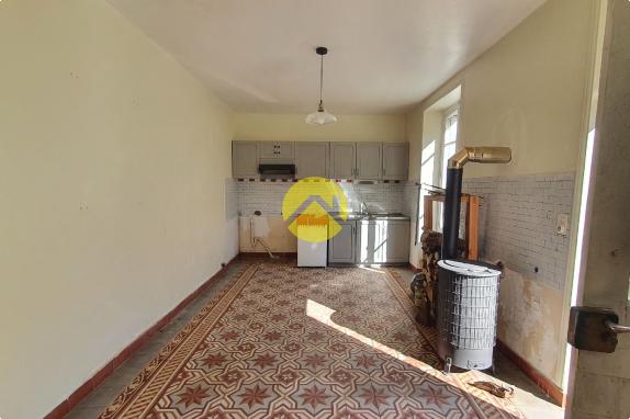 MAISON DE CARACTERE AU CALME