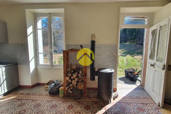 MAISON DE CARACTERE AU CALME