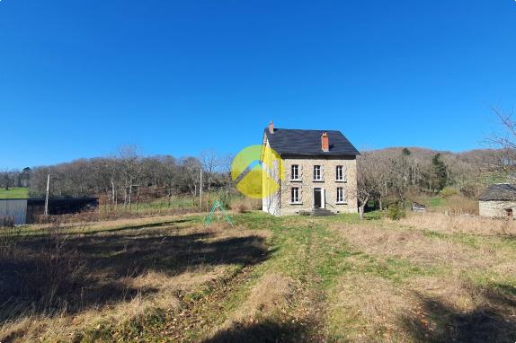 MAISON DE CARACTERE AU CALME
