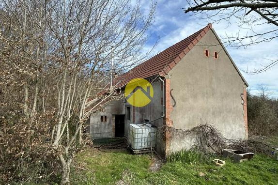 longère avec 4 ha de prairie