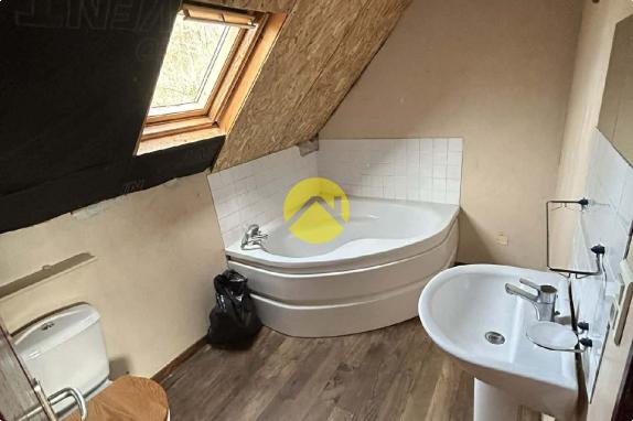 longère avec 4 ha de prairie