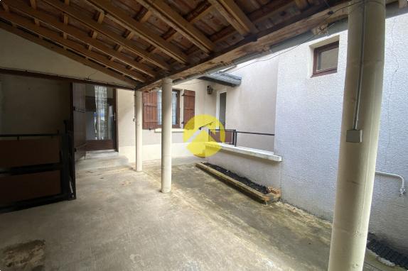 MAISON CENTRE VILLE PLAIN PIED