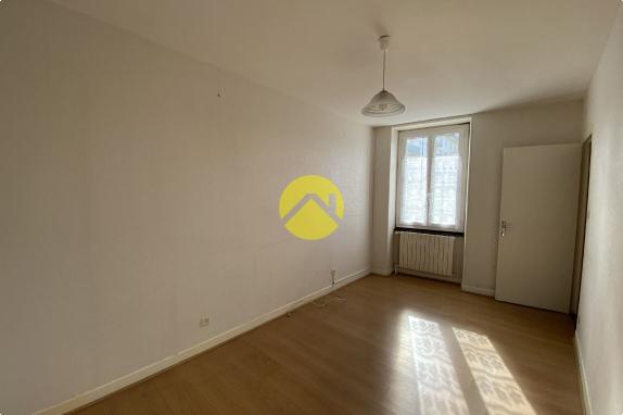 MAISON CENTRE VILLE PLAIN PIED