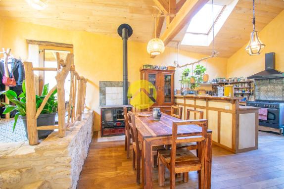 Maison charmante avec atelier