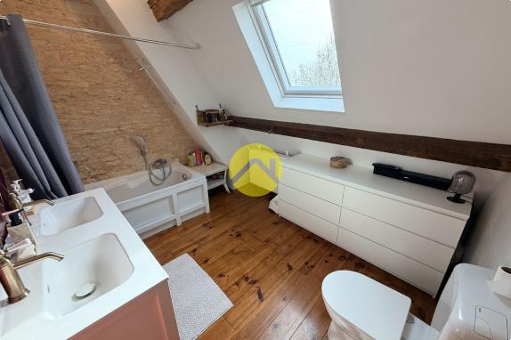 Maison rénovée avec piscine