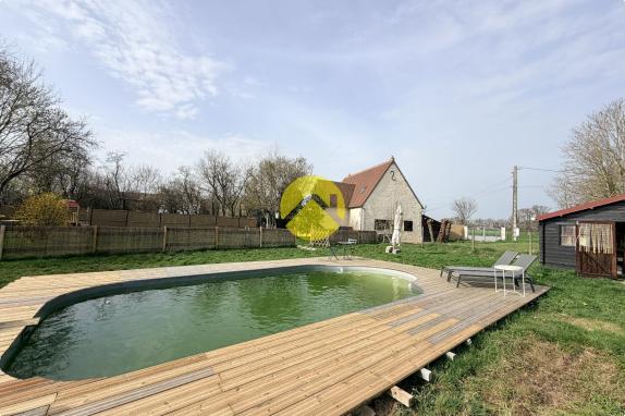 Maison rénovée avec piscine