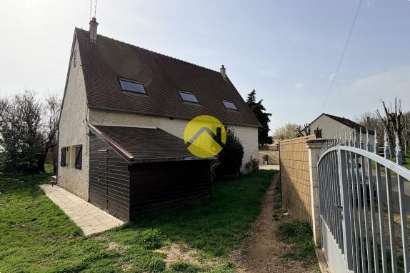Maison rénovée avec piscine
