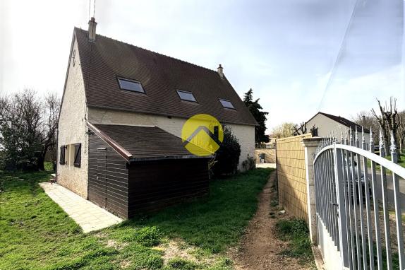 Maison rénovée avec piscine