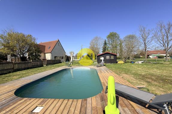 Maison rénovée avec piscine