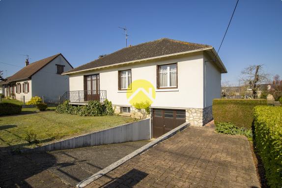 PAVILLON AVEC GRAND TERRAIN